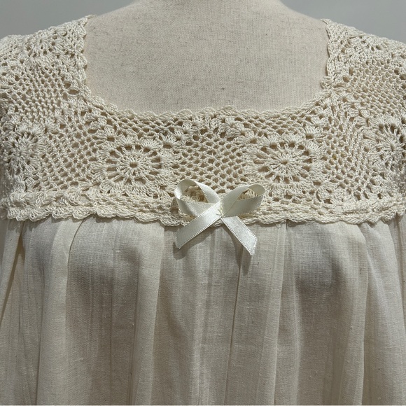 Artisanal Mexican women’s summer dress is made with crochet and cotton manta. - Picture 3 of 7